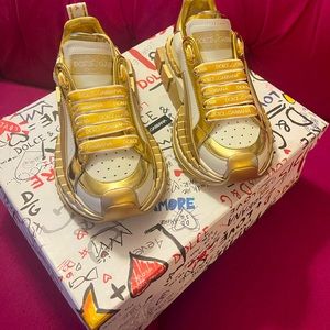 Dolce and Gabbanna Super Queen Sneakers